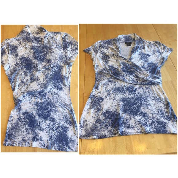 Ann Taylor Crossover Top Blue & White Short Sleeve - Picture 4 of 4