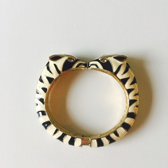 Stella & Dot zebra cuff