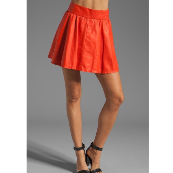 MAKE AN OFFER! Alice + Olivia Skirt