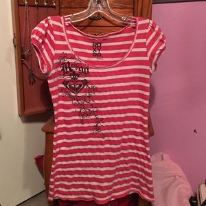 Red and white roxy shirt