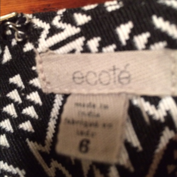 Urban Outfitters Ecote Jacquard Shorts - Picture 3 of 3