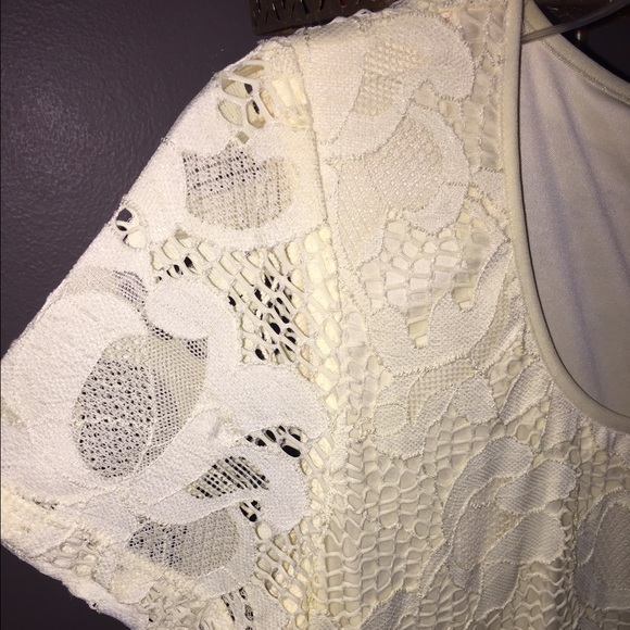 Light Yellow Lace Dress - Picture 3 of 4