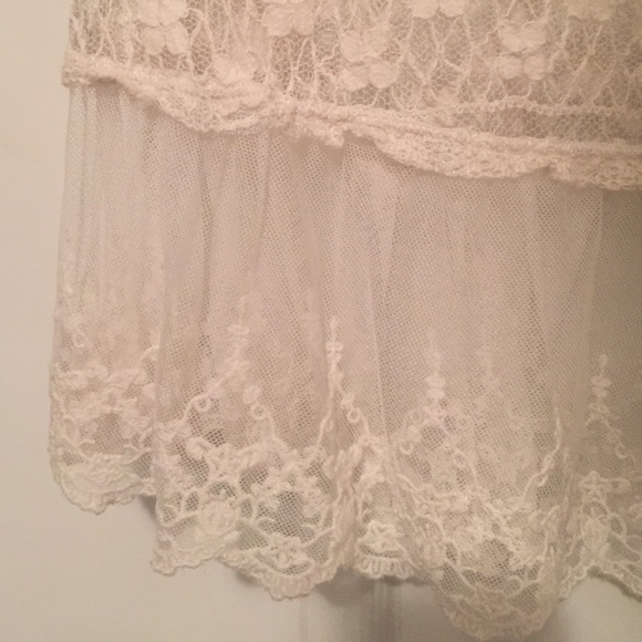 Adorable Lace Tee - Picture 2 of 3