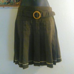 Vintage chunky buckle pleated schoolgirl skirt