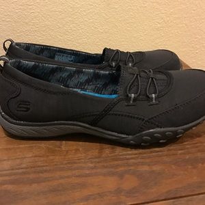 Relaxed fit memory foam Skechers. NWOT