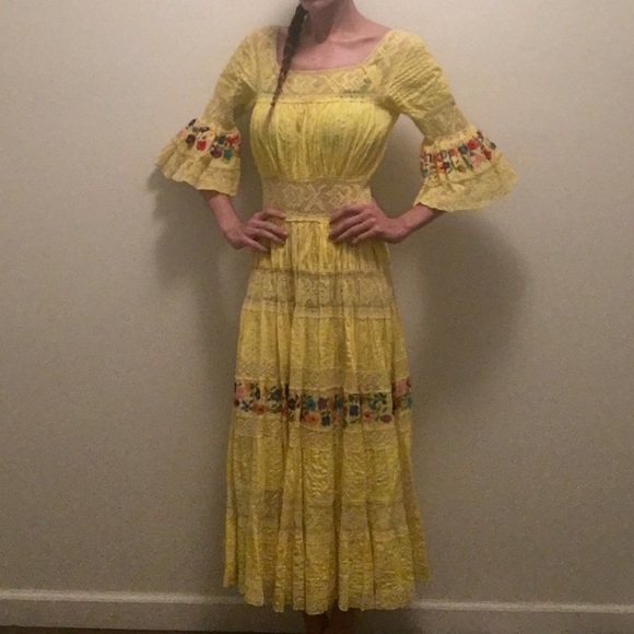 Vintage Mexican Oaxacan lace and embroidery dress