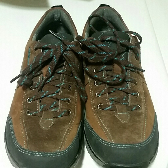 Clarks hiking tenni shoes