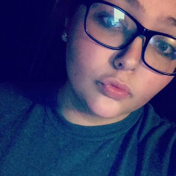 Meet your Posher, Heather - Picture 1 of 1