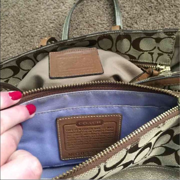 Matching authentic coach purses - Picture 4 of 4