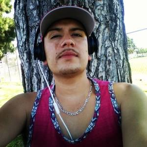 Meet your Posher, Luis