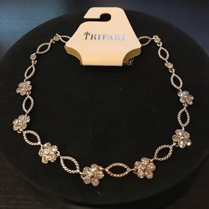 Flower Faux Crystal Necklace