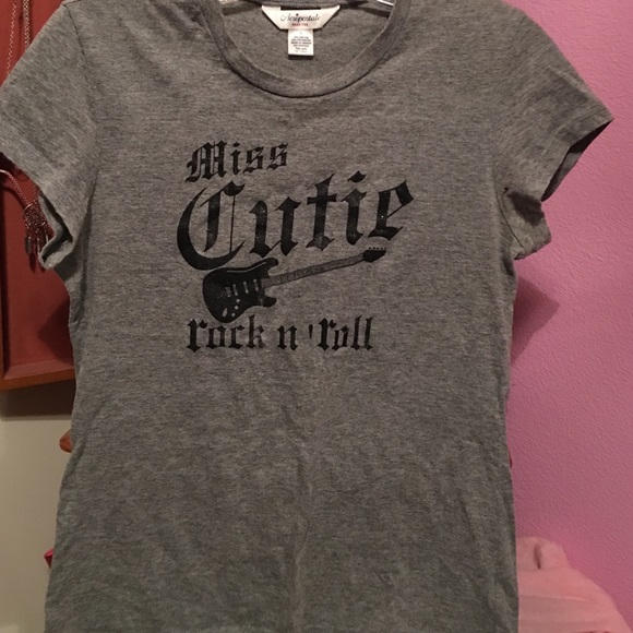 Gray cutie t-shirt
