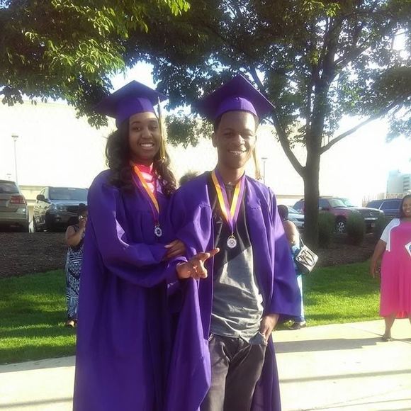 Meet your Posher, Mook