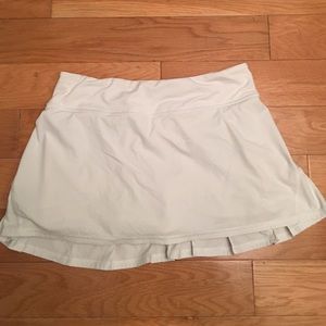 Lululemon pace setter skirt size 6