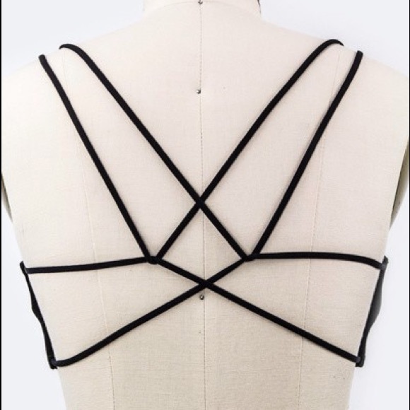 🦋SALE🦋 BLACK PADDED BRALETTE - Picture 2 of 4