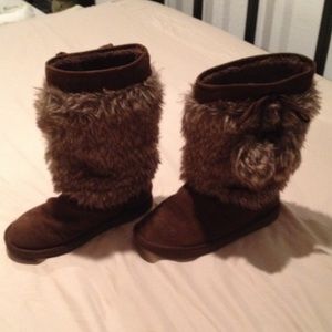 Old Navy Fur Boots