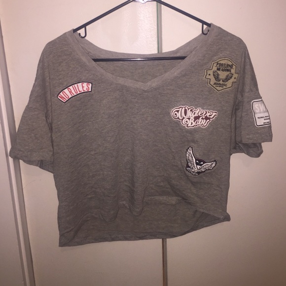 Crop top - Picture 1 of 1