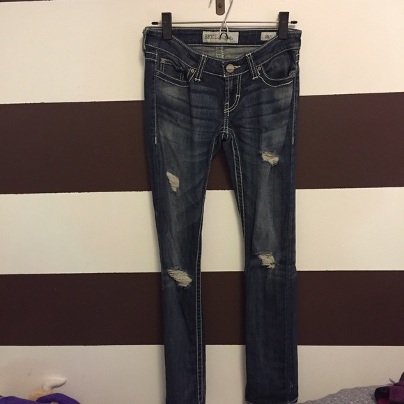 Distressed Buckle Jeans