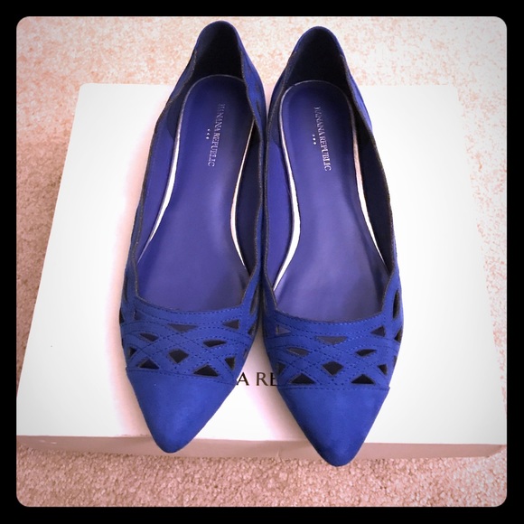 Banana Republic Suede Ballet Flats