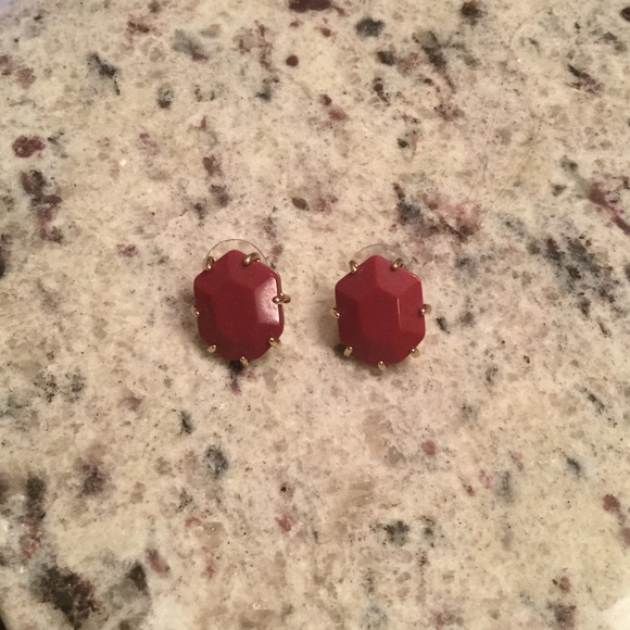 Kendra Scott earrings