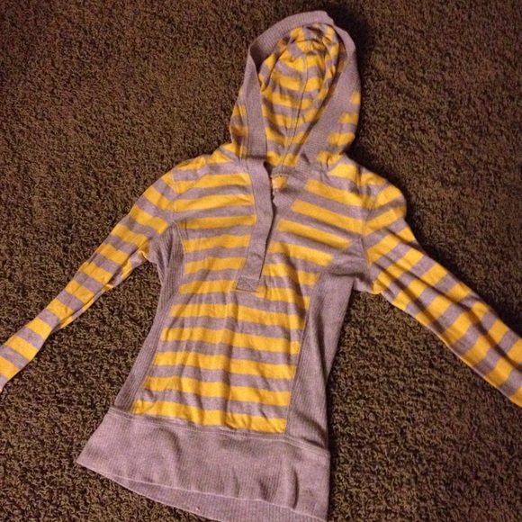 Long sleeve Old Navy shirt