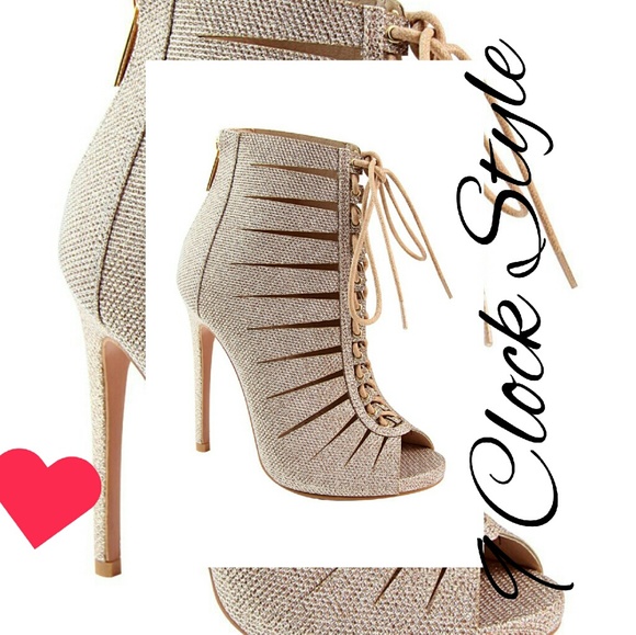 Bella Marie Shoes - 🚨LAST PAIR🚨Open toe . New Sparkling GOLD LACE