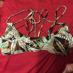 Volcom strappy back bikini top M
