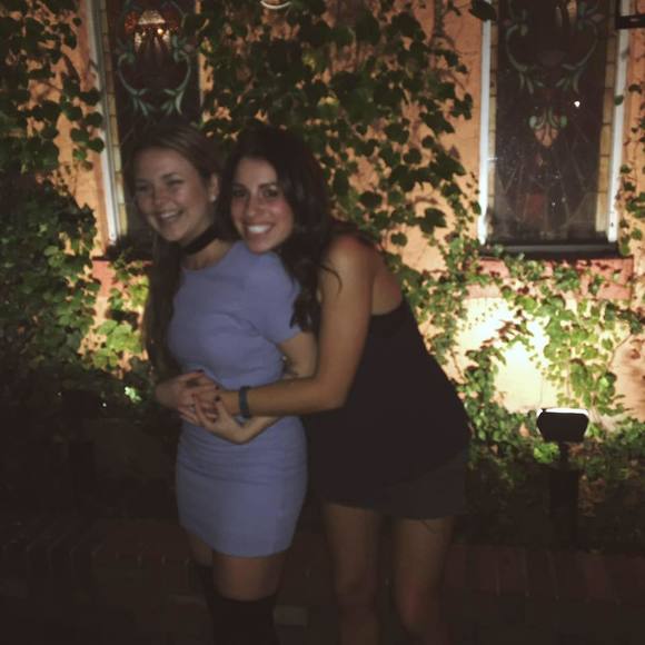 Meet your Posher, Nicole - Picture 1 of 1