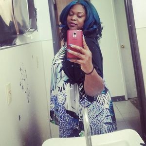 Meet your Posher, Aja