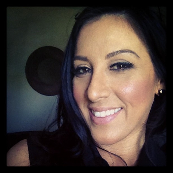 Meet your Posher, Jenny