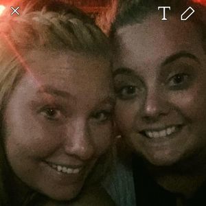 Meet your Posher, Jenn