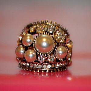 Silver pearl cluster ring