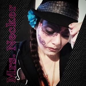 Meet your Posher, Gina