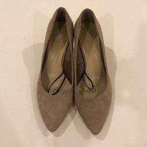 H&M taupe shoes with kitten heels size 36/5