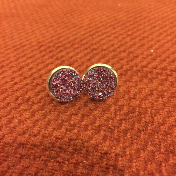 🍂🆕🍂Sparkle Druzy Studs💫 - Picture 4 of 4