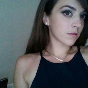 Meet your Posher, Camille
