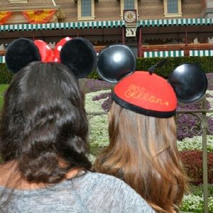 Meet your Posher, Monica