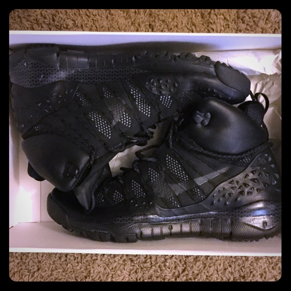 Nike Lupinek Flyknit ACG