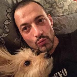 Meet your Posher, Carlo