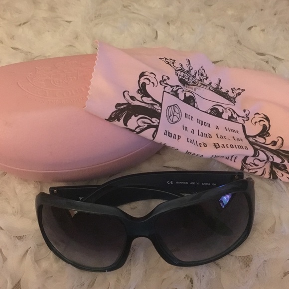 Navy Juicy Couture Subglasses