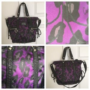 ✨RARE ✨Coach Daisy Ocelot Print Pocket Tote 👜