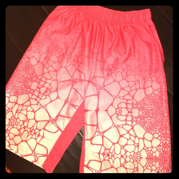 Nike kids basketball shorts. Youth xl but long