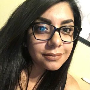 Meet your Posher, Celeste