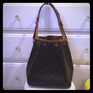 Louis Vuitton petit noe Louis Vuitton petit noe