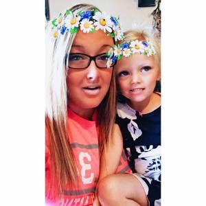 Meet your Posher, Stephanie