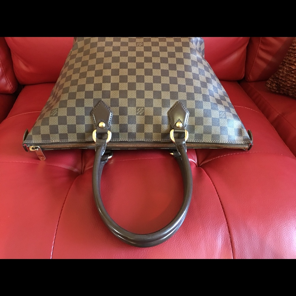 SOLD!SALE! Authentic Louis Vuitton Saleya Mm - Picture 5 of 8