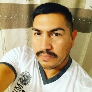 Meet your Posher, Esteban
