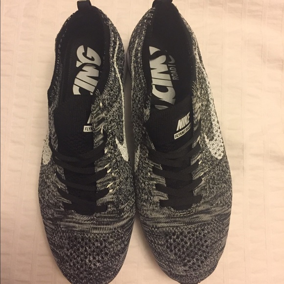 Nike Women's Flyknet (new)