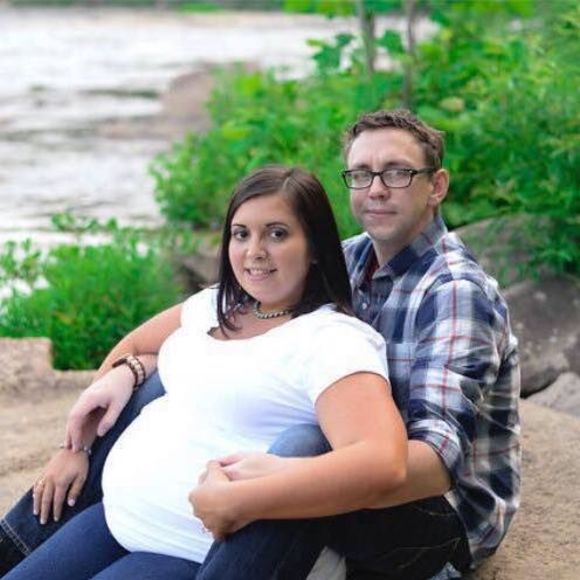 Meet your Posher, Laura - Picture 1 of 1