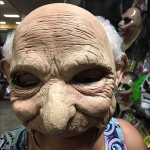 Meet your Posher, Anita